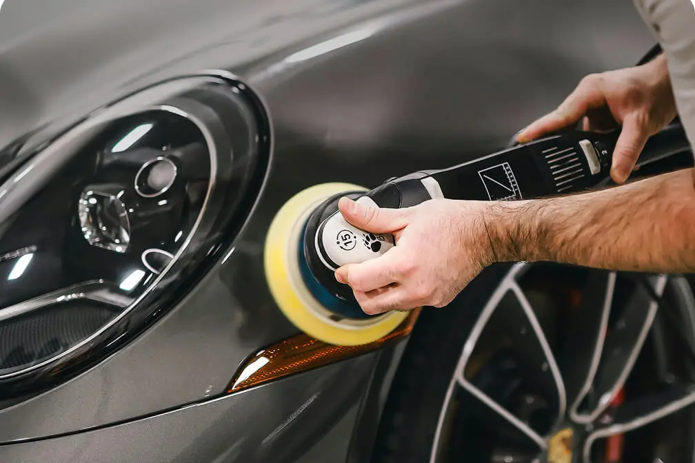 resolution rate with Lyro AI Agent